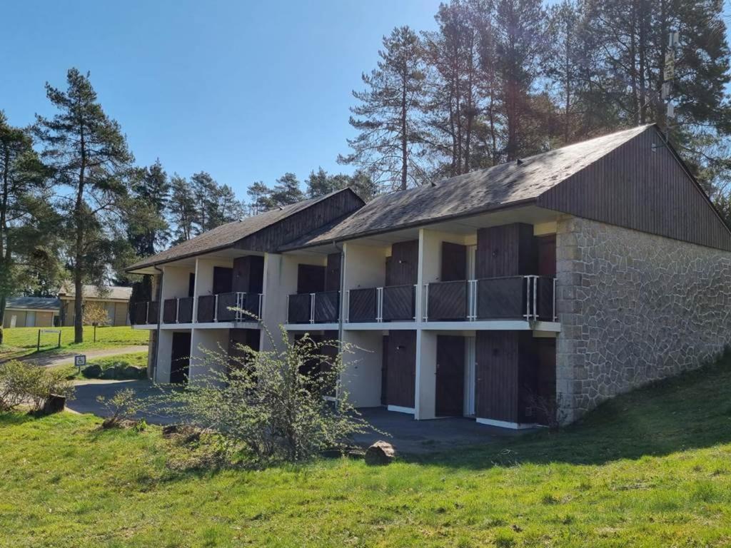 Hotel Vvf Eden Lake Égletons Exterior foto